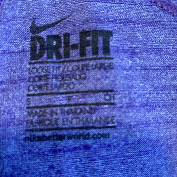 Nike Ladies Tank Top. Purple. Small. Dry-fit. - Picture 3 of 4